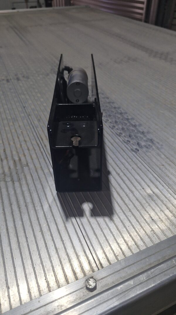 Brisbane Isuzu Engineering roof rack - Image 11